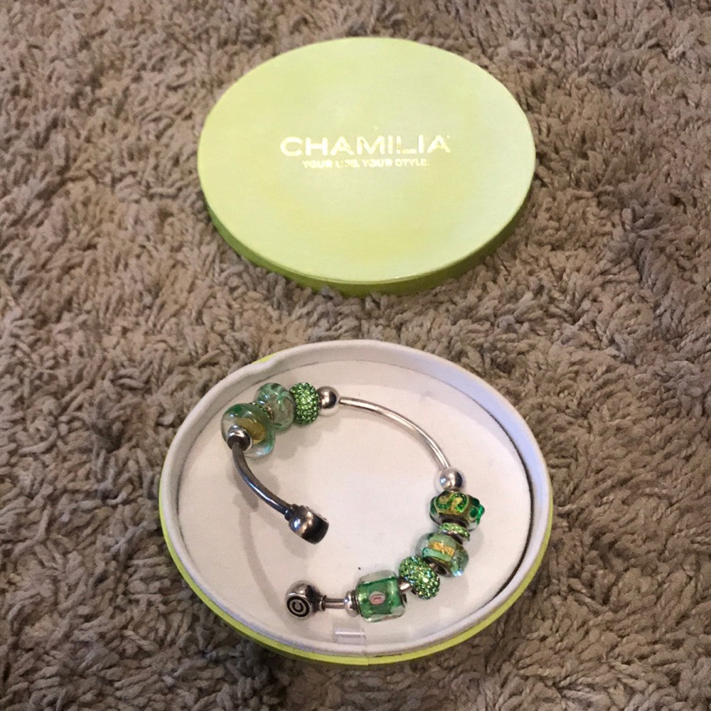 Chamilia bangle bracelet with Chamilia beads